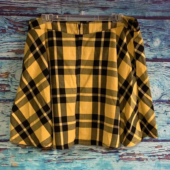 Torrid Harry Potter Hufflepuff Plaid Skater Skirt size 16 - Picture 5 of 7